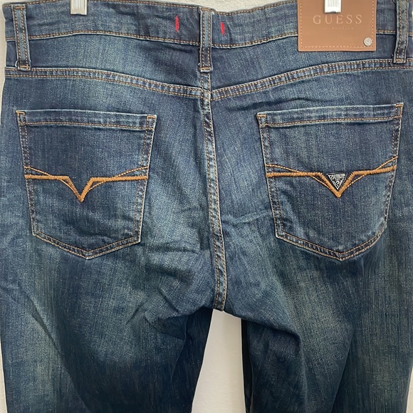 Guess Jeans - Picture 6 of 11